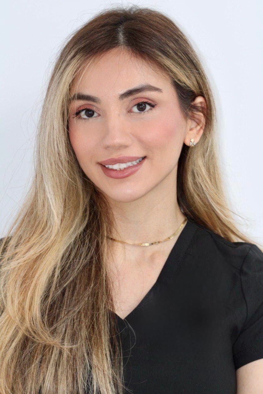 Dr Nastaran, Cosmetic Dentist